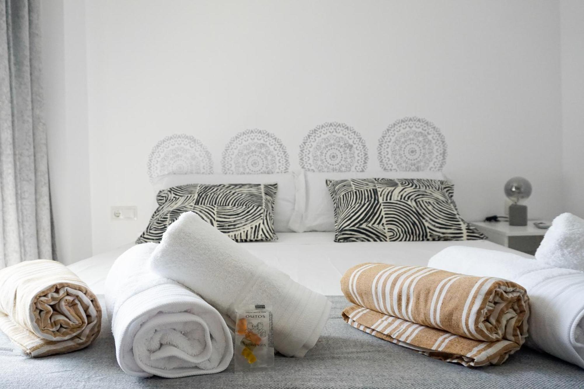 Martina I Apartment มาลากา ภายนอก รูปภาพ