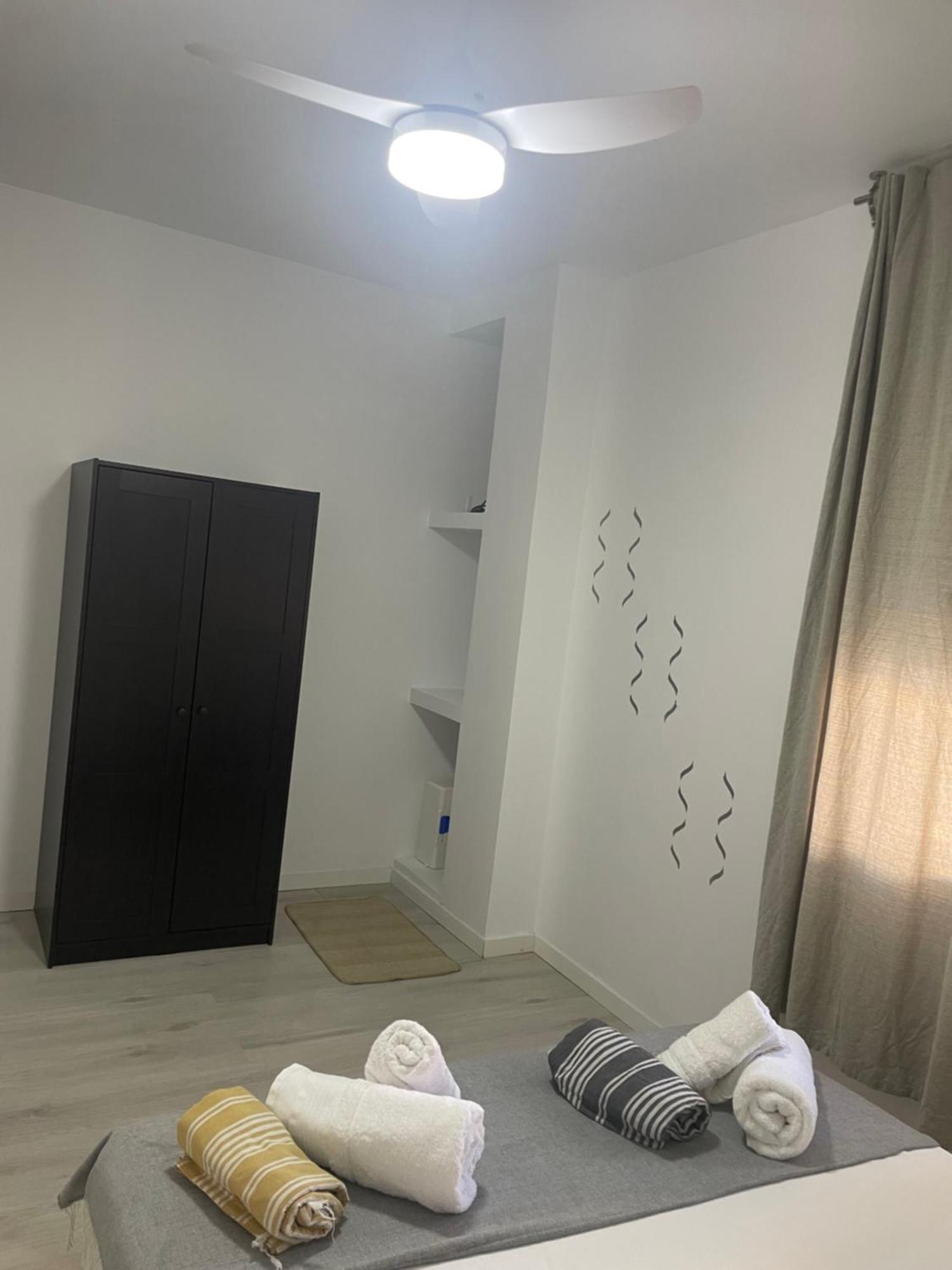 Martina I Apartment มาลากา ภายนอก รูปภาพ